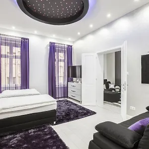  Apartment Opera Luxory Hungary